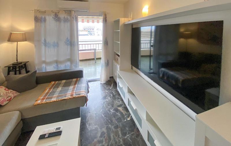 Gorgeous Apartment In Fuengirola - image 19