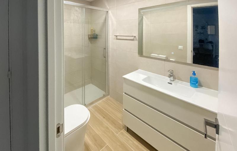 Gorgeous Apartment In Fuengirola - image 20