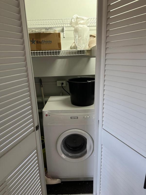 Apartment 304 - image 16