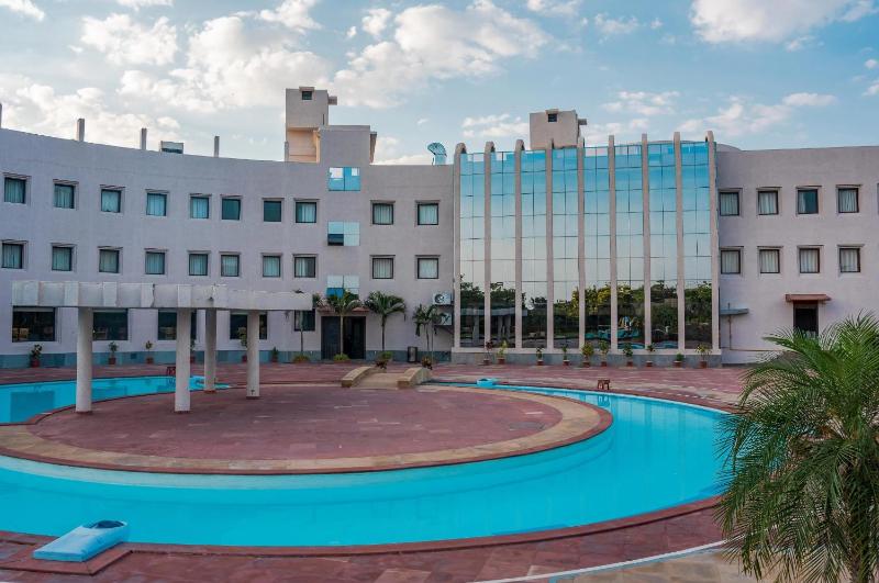 Serene Hill view 1BHK I Pool & Gym I Udaipur - image 4