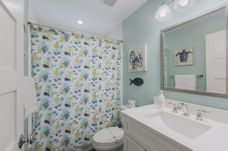Emerald Bay Beach House - image 16