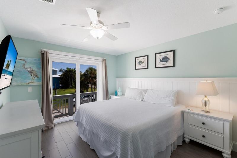 Emerald Bay Beach House - image 15