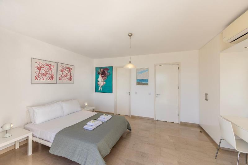 Protaras Seafront Villa Galene Del Mar - image 2