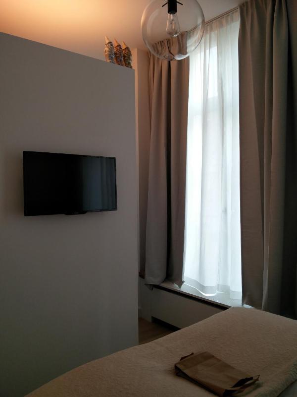 Deluxe Double Room image 3