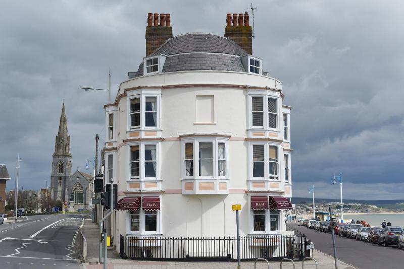 The Beach House - image 19