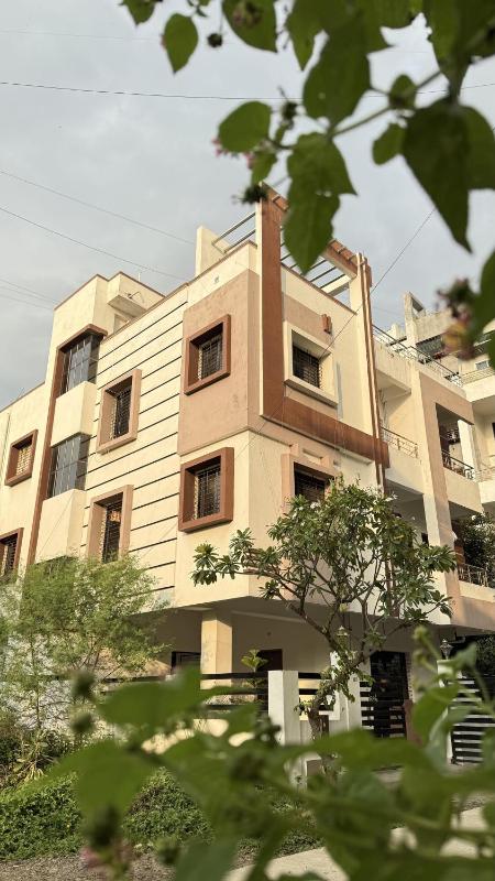 Royal Homes - image 12