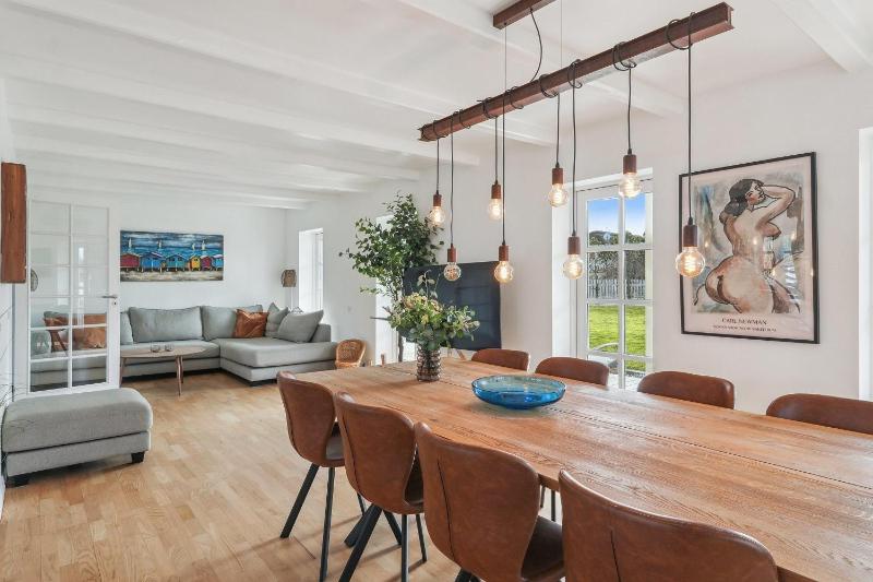 Holstvej 21 Holiday Home For 12 Guests With An Extra Bonus - image 9