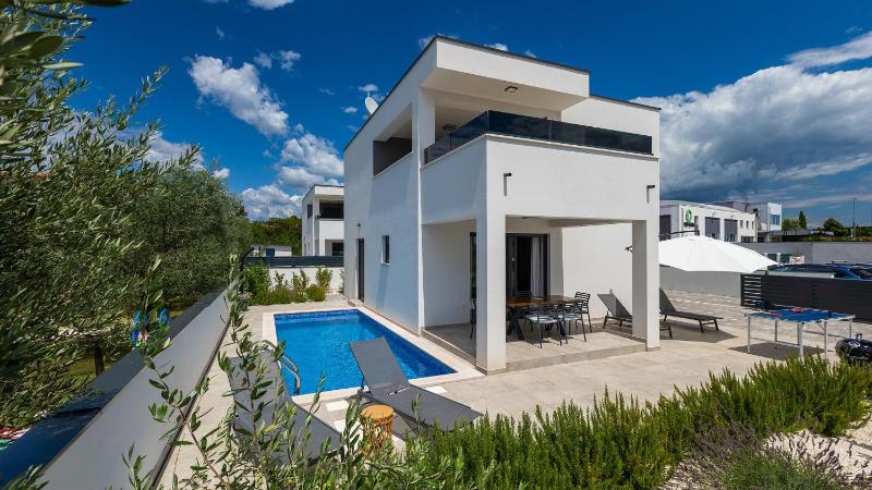 Vila Vodnjan by Villas Guide - image 1