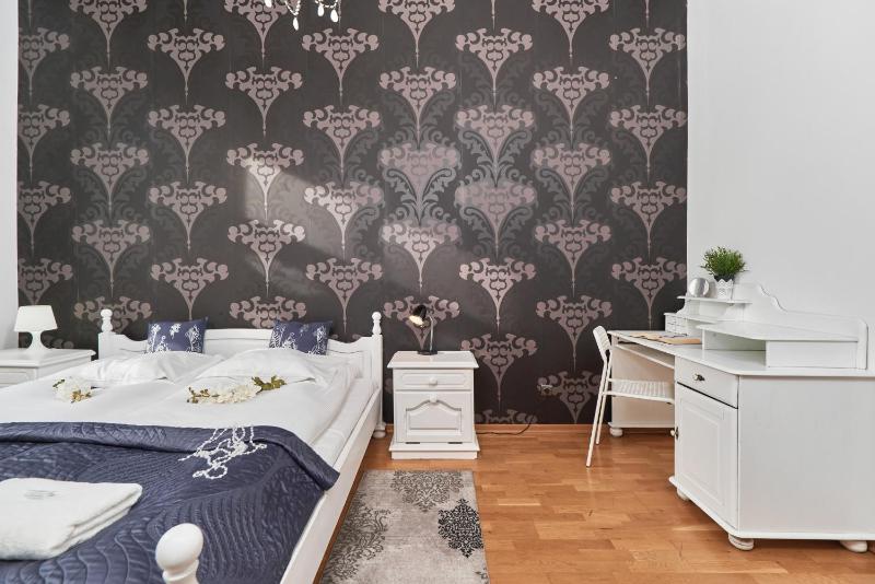 Rynek Apartment The Heart of the City by Noclegi Renters - image 16