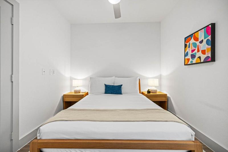 Placemakr Downtown Austin - image 34