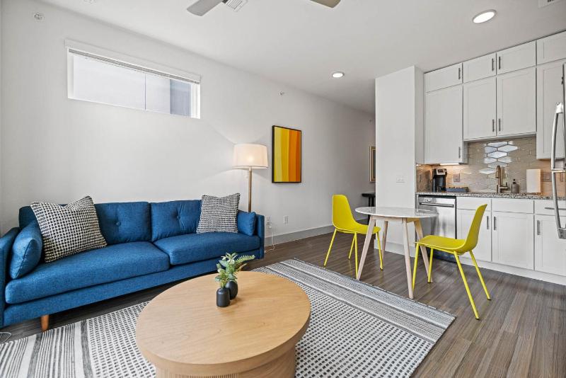 Placemakr Downtown Austin - image 45