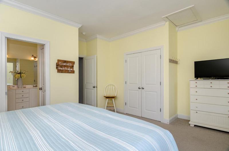 E-Sea Living by Bryant Real Estate - image 46