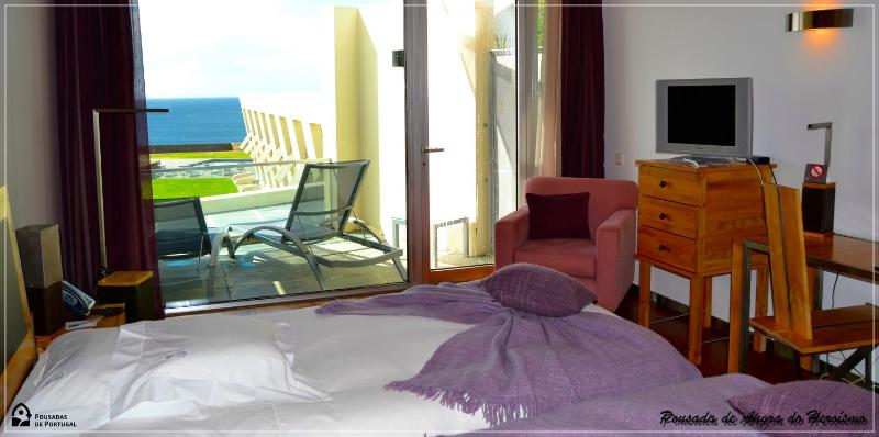 Double/Twin Superior Room Sea View image 4