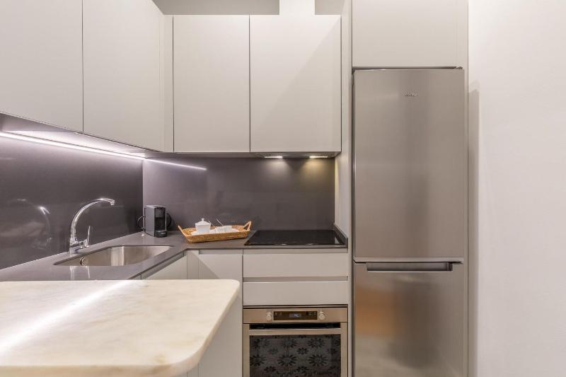 Charming Apartment in the Heart of Las Letras - image 8