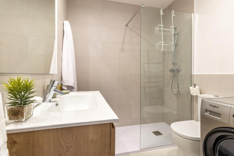 Charming Apartment in the Heart of Las Letras - image 6