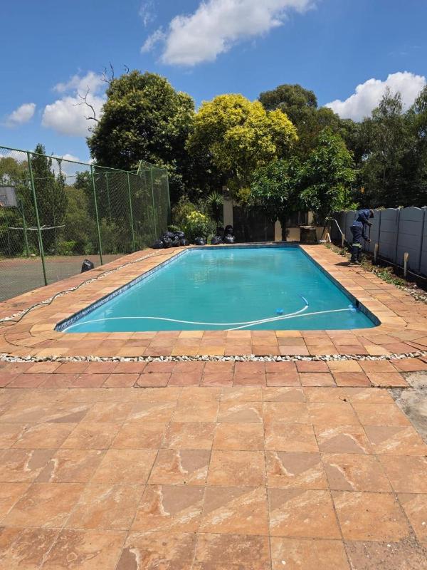 Luxurious Home in Observatory Golf Estate! - image 10