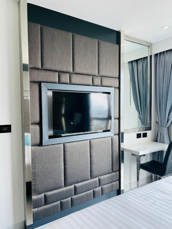 Sea View 1BR Condo at The Sky Residence Pattaya | - image 14