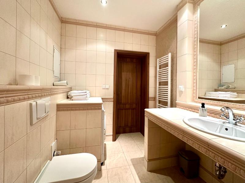 Slunecni Lazne Apartments - image 13