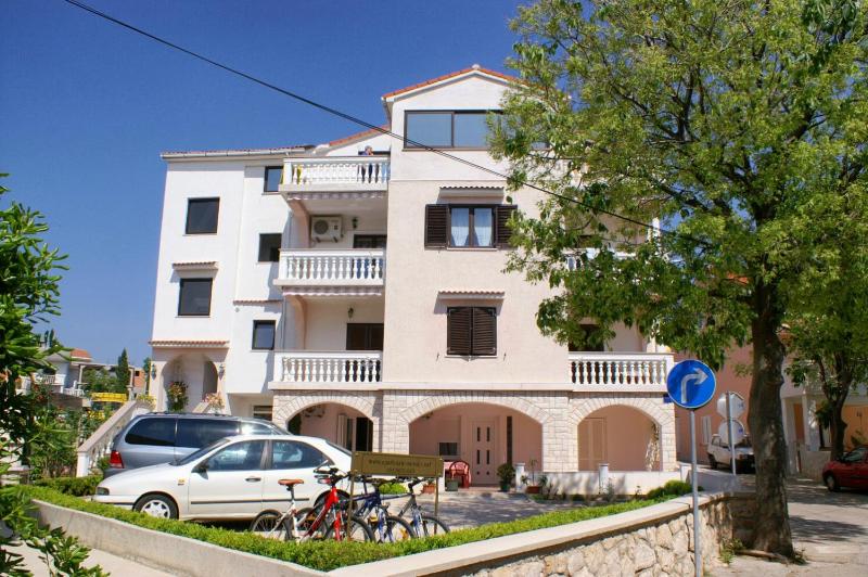 Apartment Novalja 212d - image 1