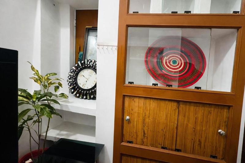 Divine Solace GF2 Comfy stay near Triveni Sangam - image 4