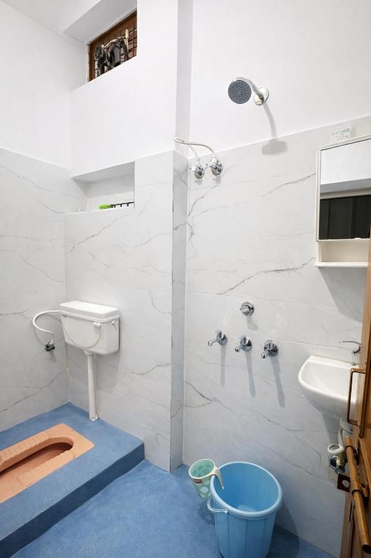 Divine Solace GF2 Comfy stay near Triveni Sangam - image 7