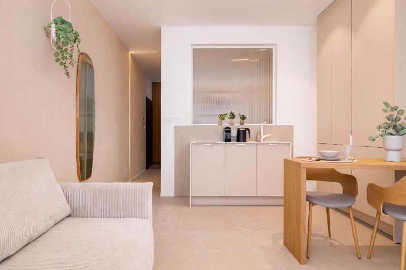 Nowoczesny Apartament w Katowicach z Balkonem w Pobliżu Spodka by Noclegi Renters - image 19