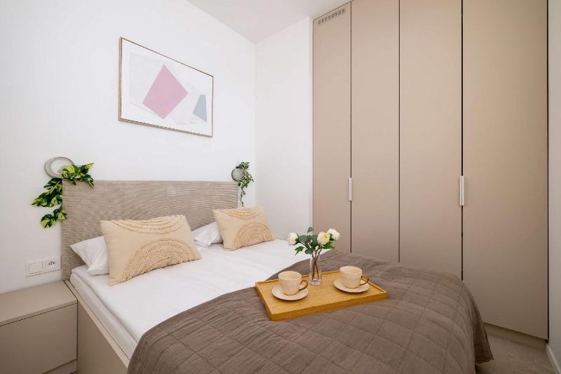 Nowoczesny Apartament w Katowicach z Balkonem w Pobliżu Spodka by Noclegi Renters - image 16