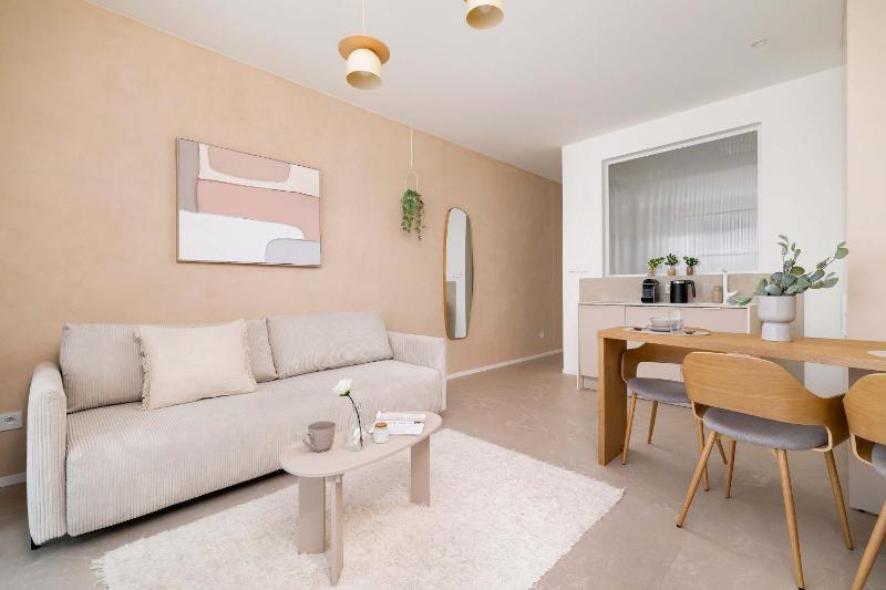 Nowoczesny Apartament w Katowicach z Balkonem w Pobliżu Spodka by Noclegi Renters - image 8