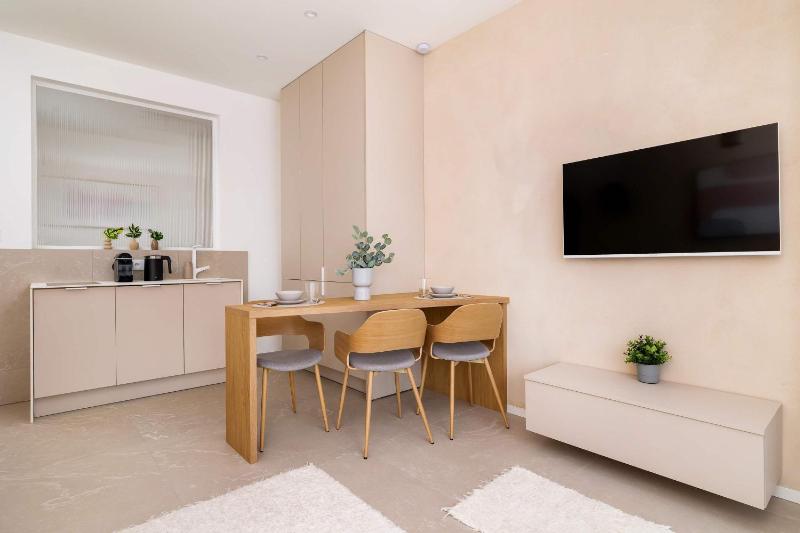 Nowoczesny Apartament w Katowicach z Balkonem w Pobliżu Spodka by Noclegi Renters - image 15