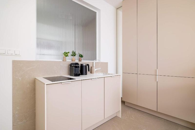 Nowoczesny Apartament w Katowicach z Balkonem w Pobliżu Spodka by Noclegi Renters - image 28