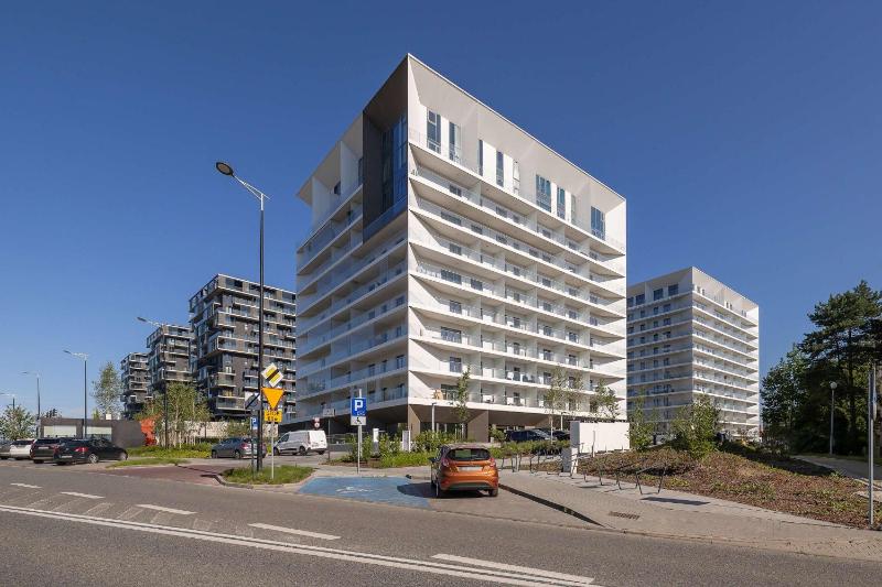 Nowoczesny Apartament w Katowicach z Balkonem w Pobliżu Spodka by Noclegi Renters - image 27