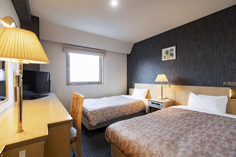Kanazawa Central Hotel - image 9