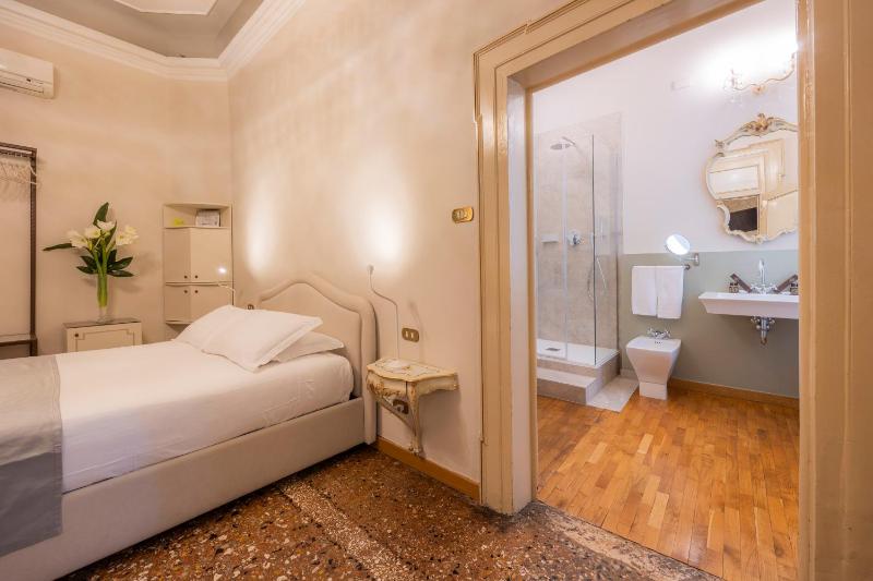 Residenza Palazzo Negri - image 13
