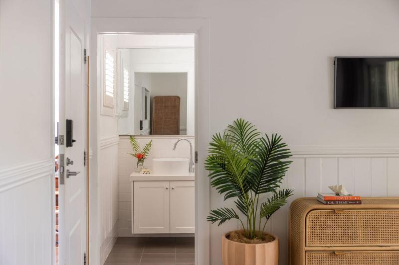 Sunrise Guesthouse - image 14