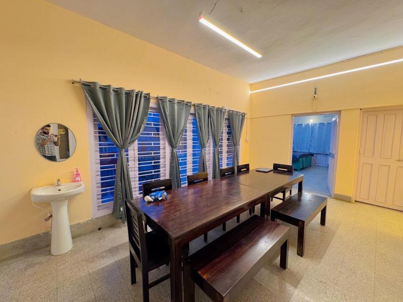 Luxury Living in Patliputra Villa 3.5BHK: 8 Beds - image 22