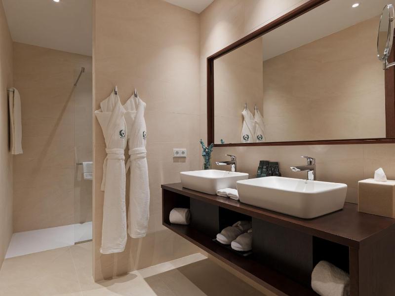 Gran Hotel Taoro - image 34