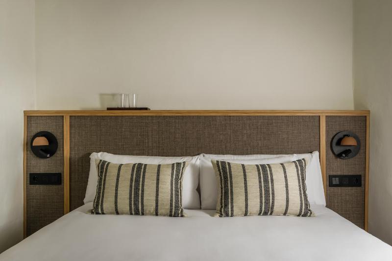 BYPILLOW Cluc Begur - image 22