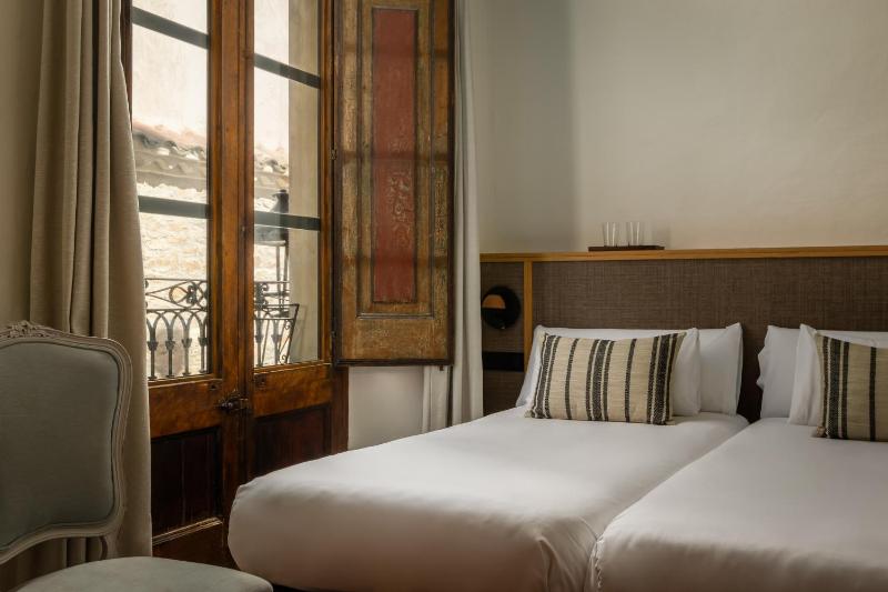 BYPILLOW Cluc Begur - image 34