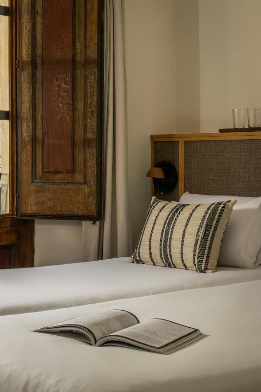 BYPILLOW Cluc Begur - image 18