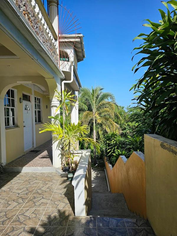 Corosol Apartments - image 15