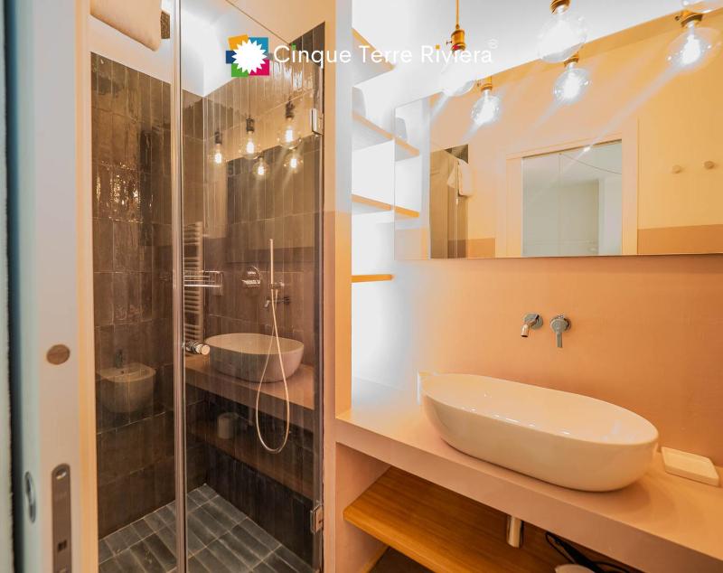 Isabella Boutique Rooms - image 9