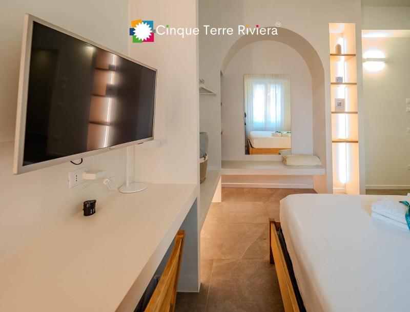 Isabella Boutique Rooms - image 26