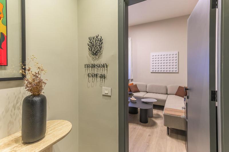Maison Coral 2BR Apartment In Mar Mikhael - image 7