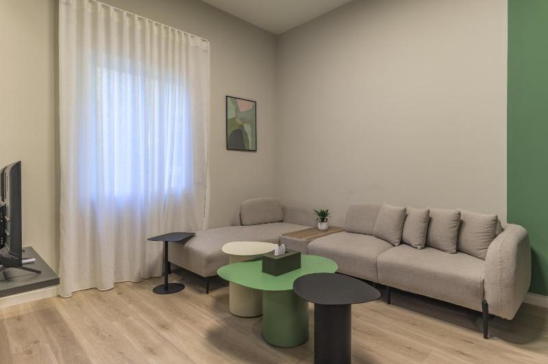 Maison Coral 2BR Apartment In Mar Mikhael - image 3