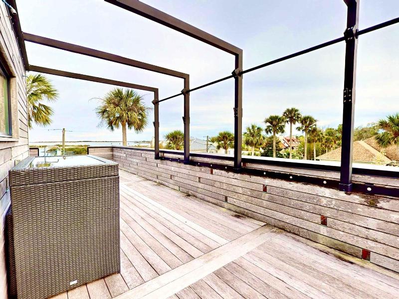 Private Pool Hot Tub Rooftop Deck - Waterscape - image 5