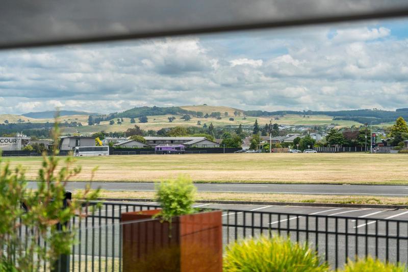 Park at Lake Central - Taupo - image 30