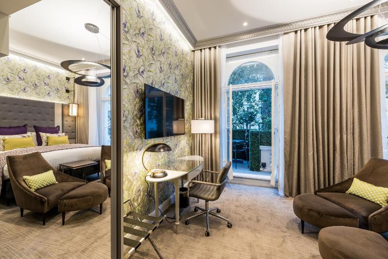 Junior King Suite image 1