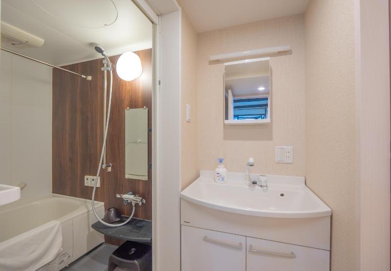 Guest house Connection Karasuma Gojo - image 2