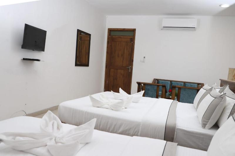 HILL SIDE RESORT - Ella - image 8