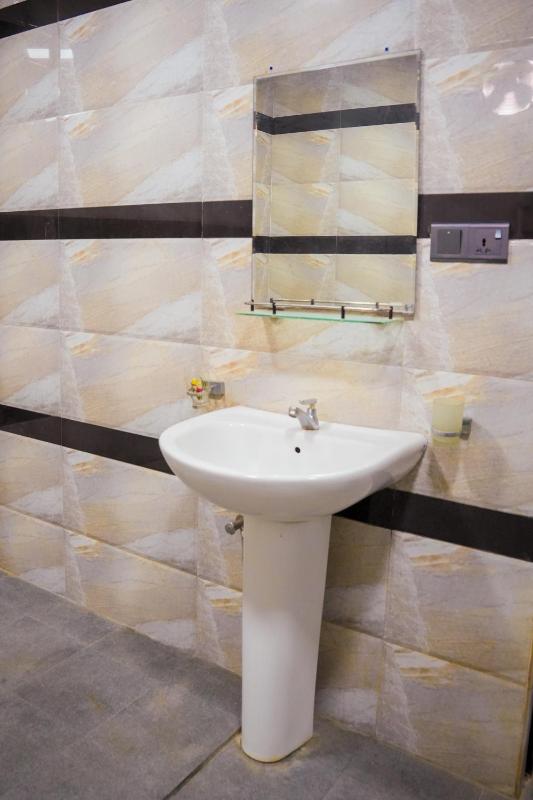 Guru Guest House - image 7